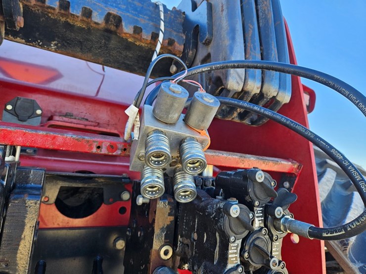 case-ih-375-image-16