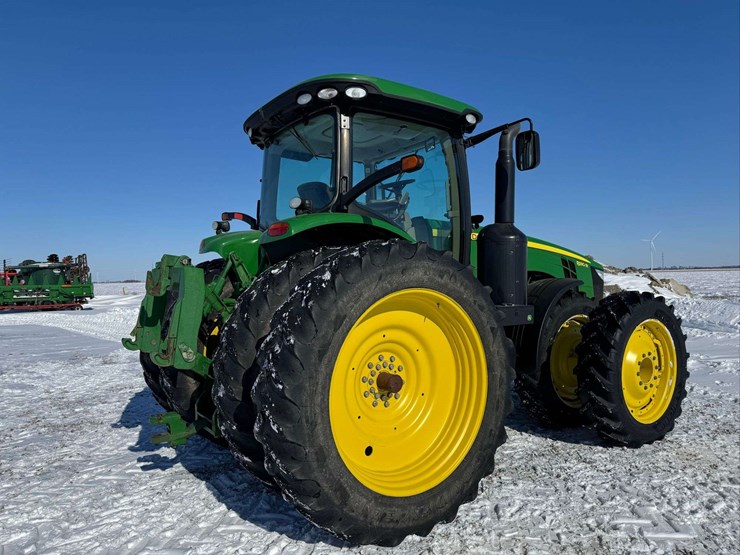 2012-john-deere-8310r-image-14