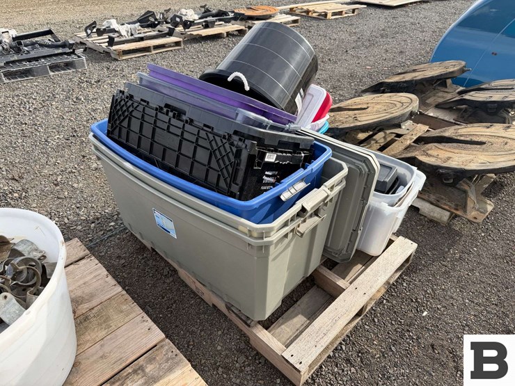 ..-plastic-bins/totes-and-solo-stove-yukon-shelters-image-3