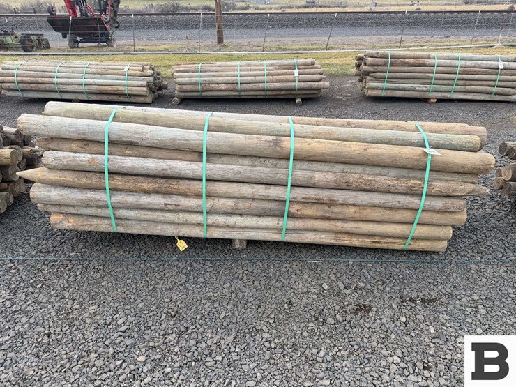 ..-wooden-posts-image-1