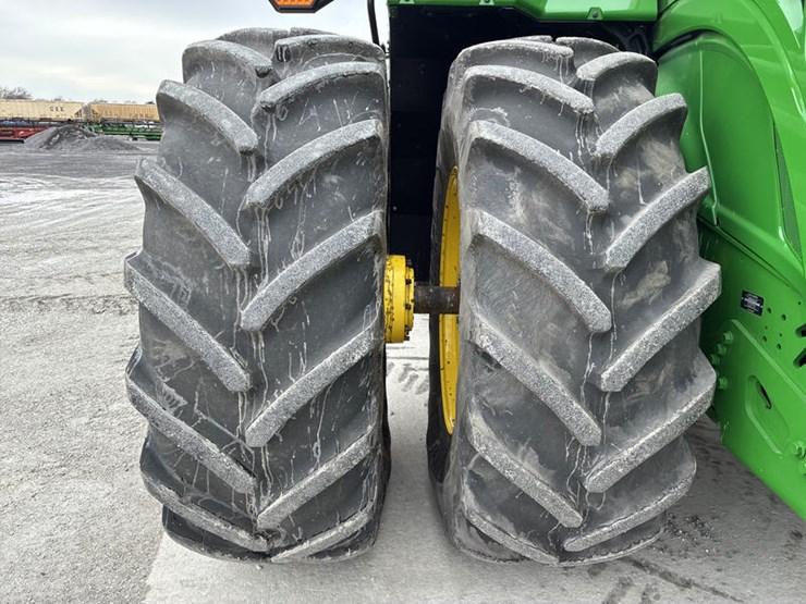 2025-john-deere-9r-590-image-55