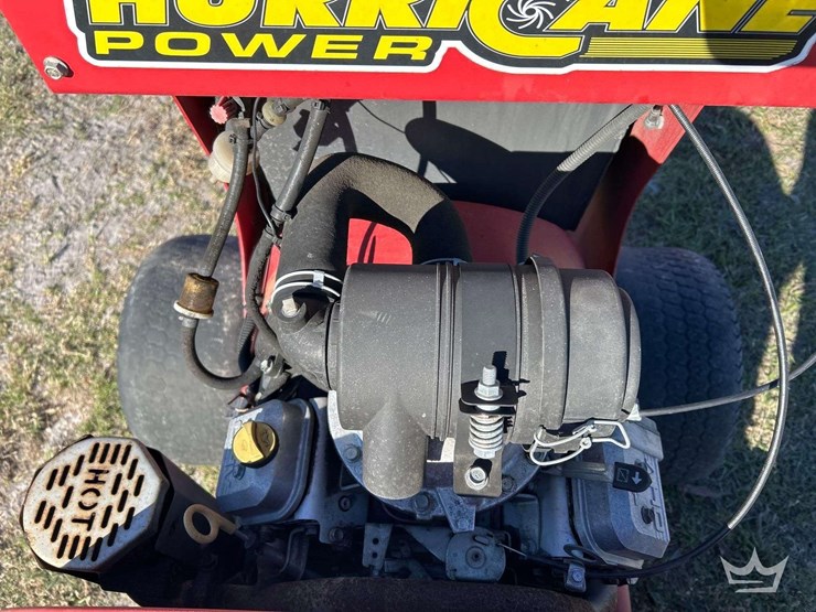 hurricane-power-x3-walk-behind-debris-blower-image-8