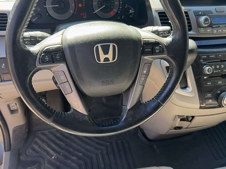 2012-honda-odyssey-image-11