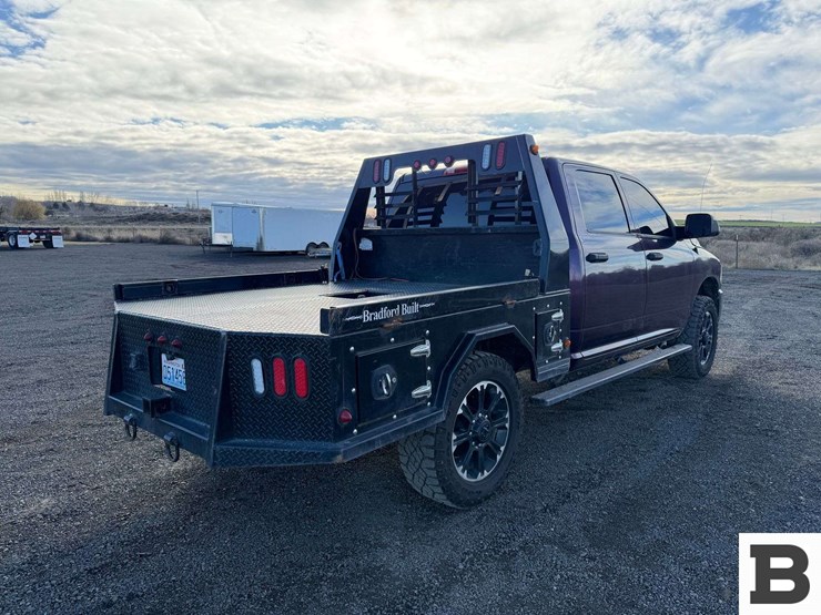 2015-dodge-2500-image-6