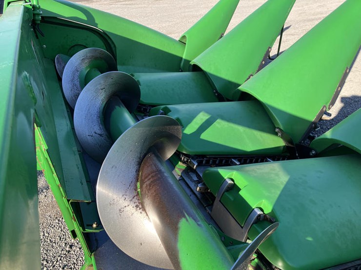 2009-john-deere-608c-image-12