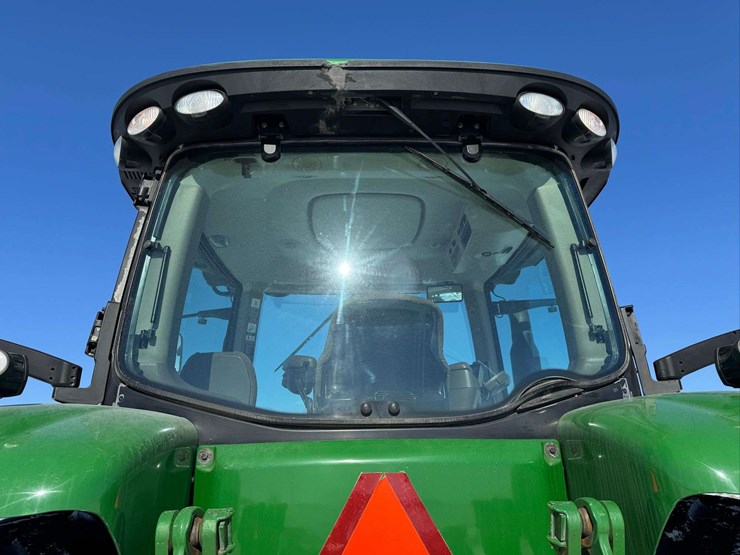 2012-john-deere-8310r-image-19