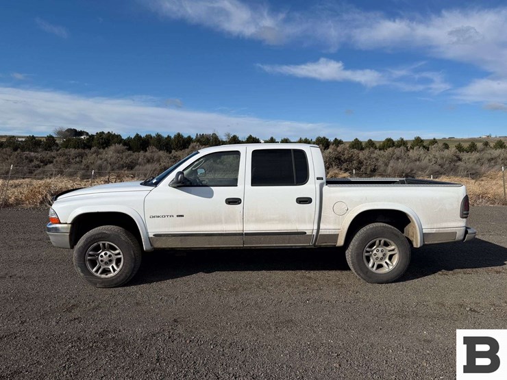 2001-dodge-dakota-image-2
