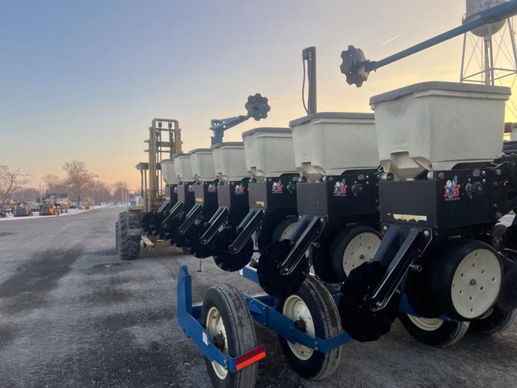 2004-kinze-3500-image-16