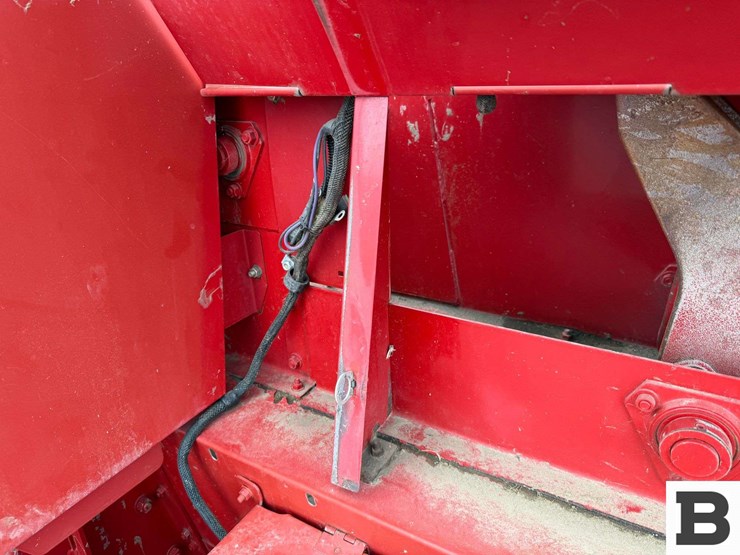 2010-new-holland-bc5080-image-37