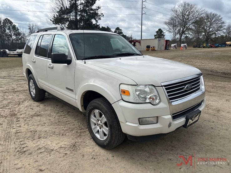 2007-ford-explorer-image-1