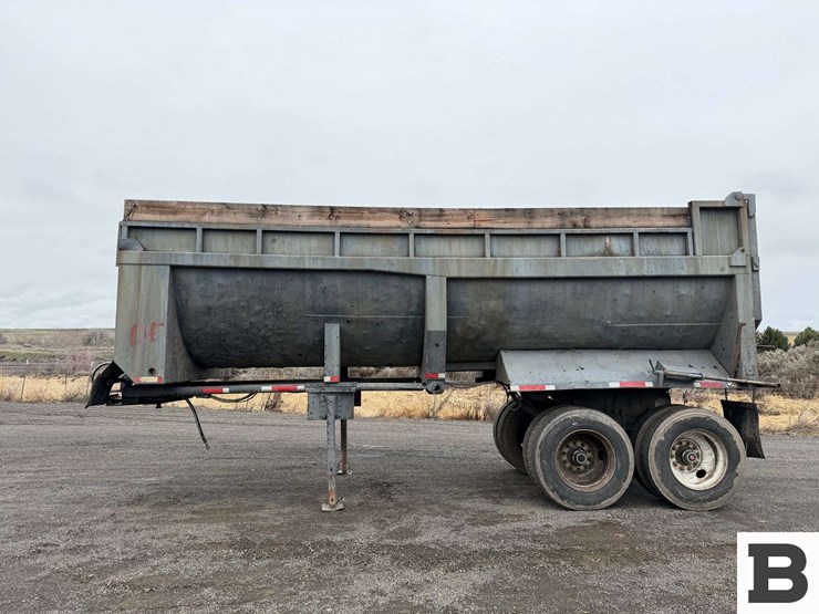 1966-fruehauf-end-dump-trailer-image-3