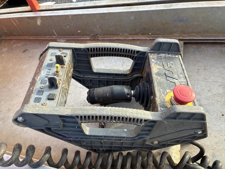 2007-jlg-2630es-image-7