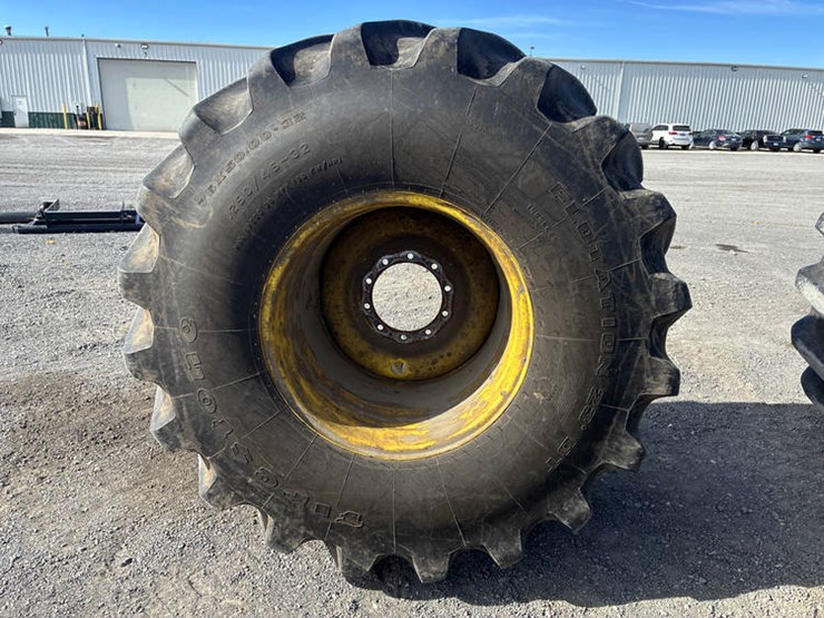 #114558-•-2)-tires-&-rims-1250/45-32-image-9
