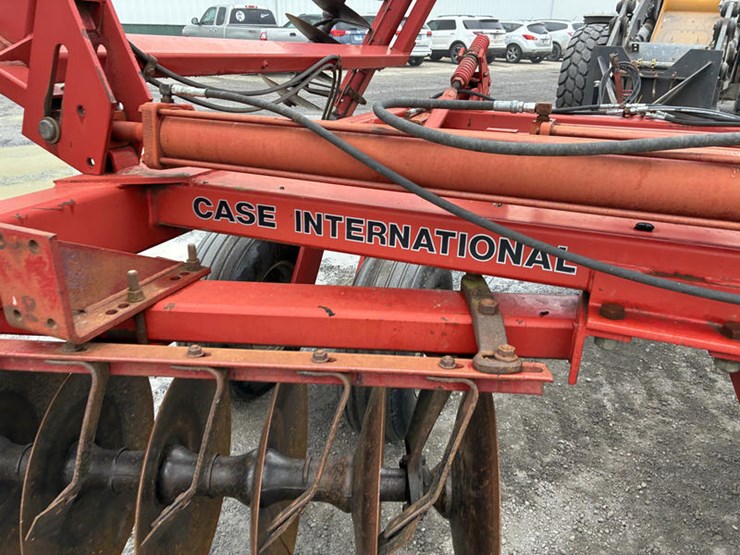 case-ih-3900-image-29