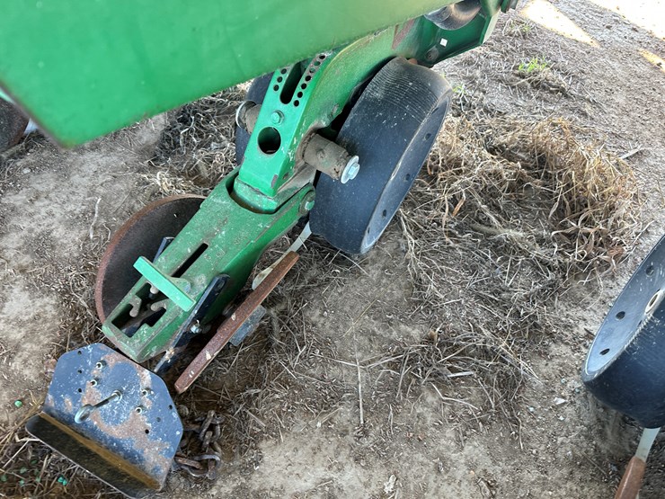 john-deere-8-image-22