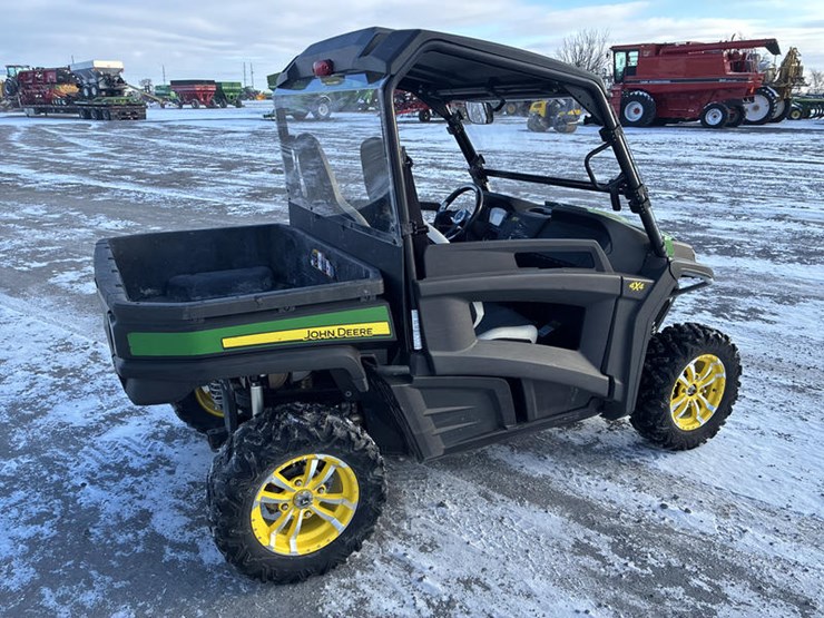 john-deere-gator-image-3