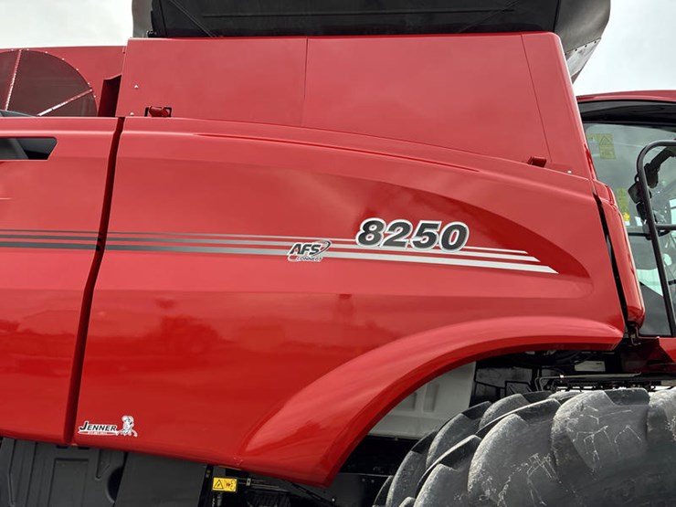 2024-case-ih-8250-image-10