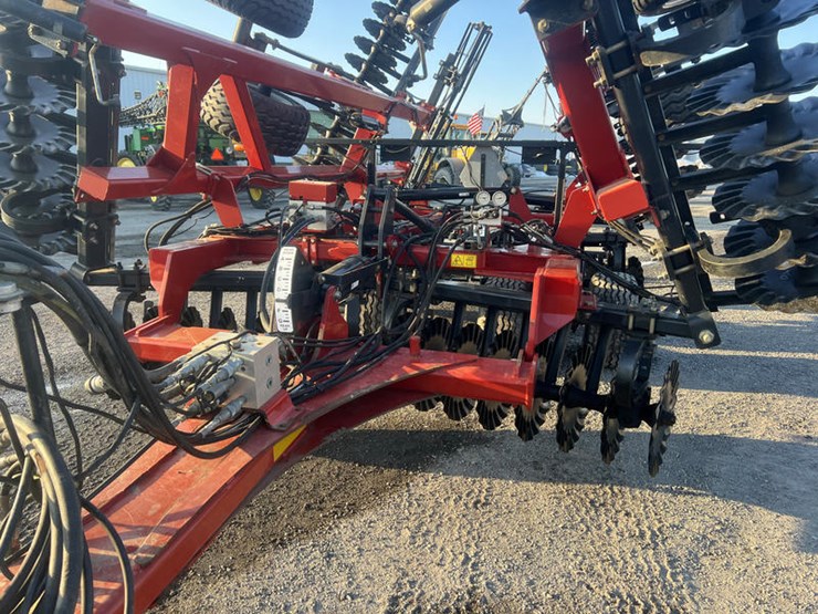 2020-case-ih-true-tandem-335vt-image-24