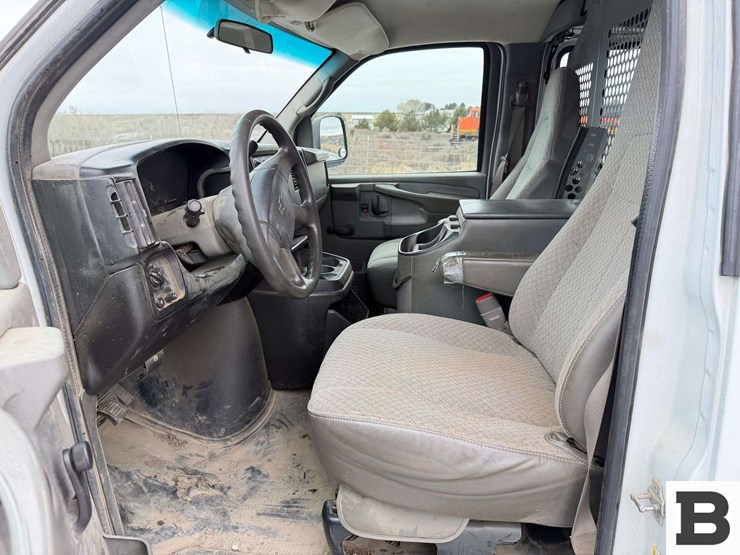 2007-chevrolet-express-2500-image-23