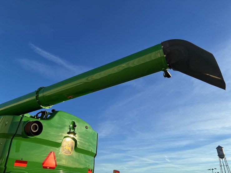 2021-john-deere-s770-image-14