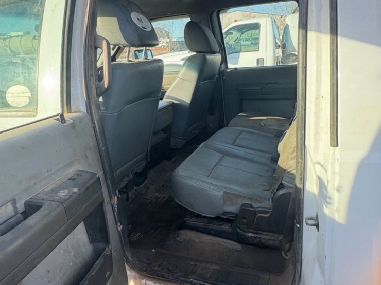 2012-ford-f550-image-6