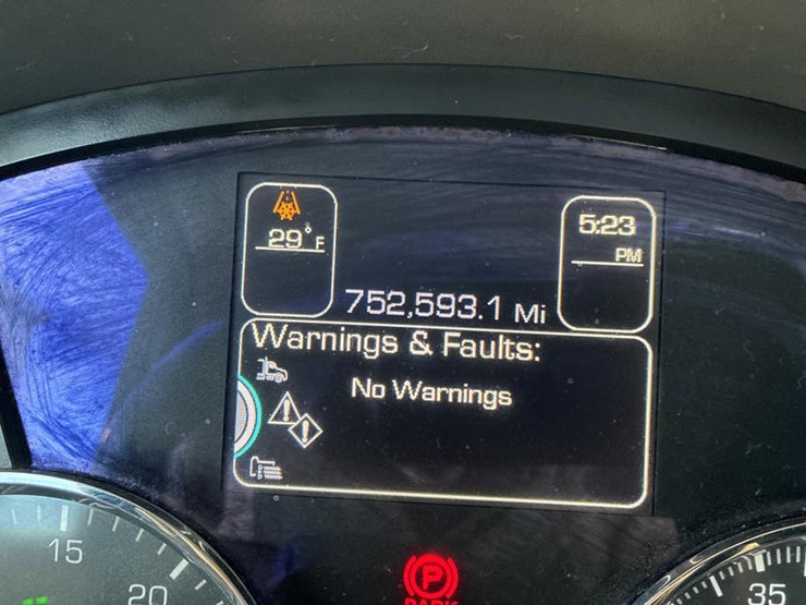 2016-kenworth-t680-image-53