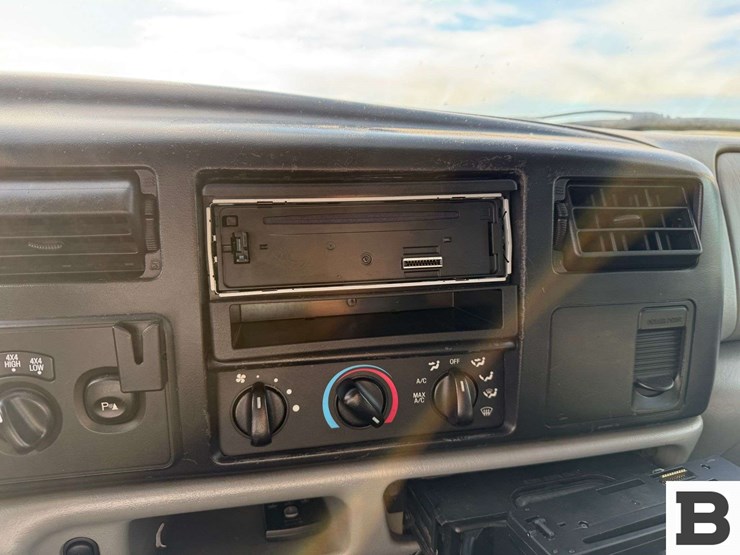 2004-ford-f250-image-32