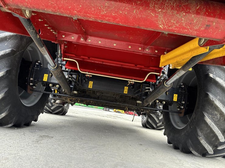 2024-case-ih-8250-image-26