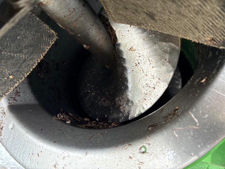 2011-john-deere-9670-sts-image-78