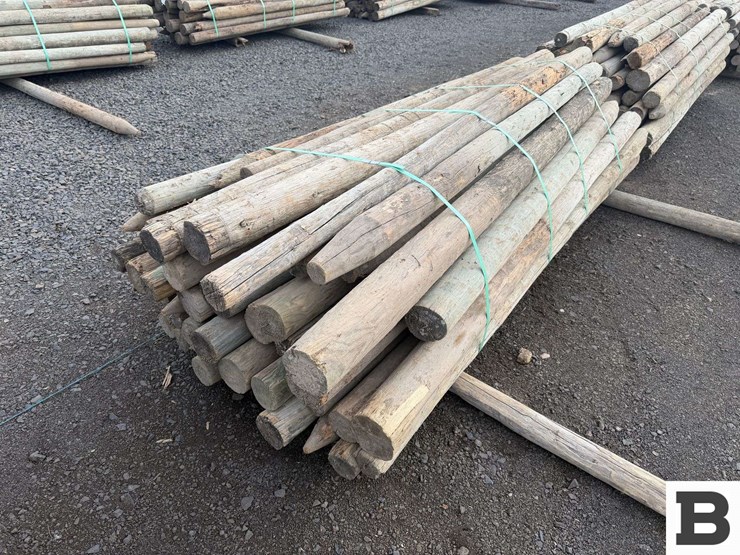 ..-wooden-posts-image-3