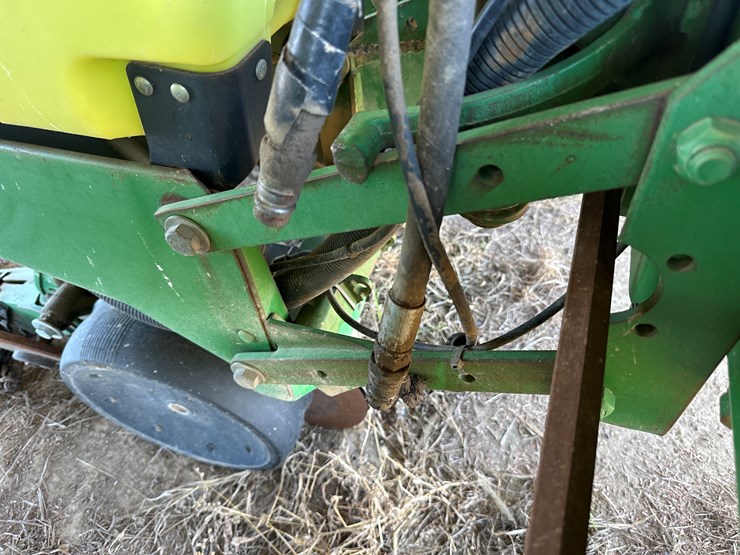 john-deere-8-image-45