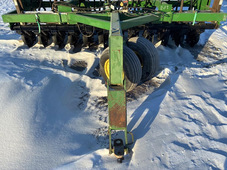 john-deere-750-image-6