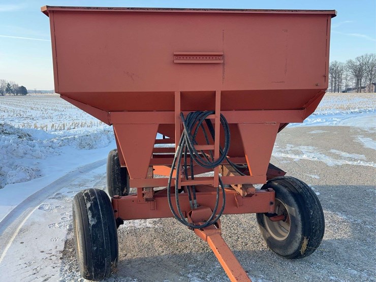 hopper-wagon-w-auger-image-6