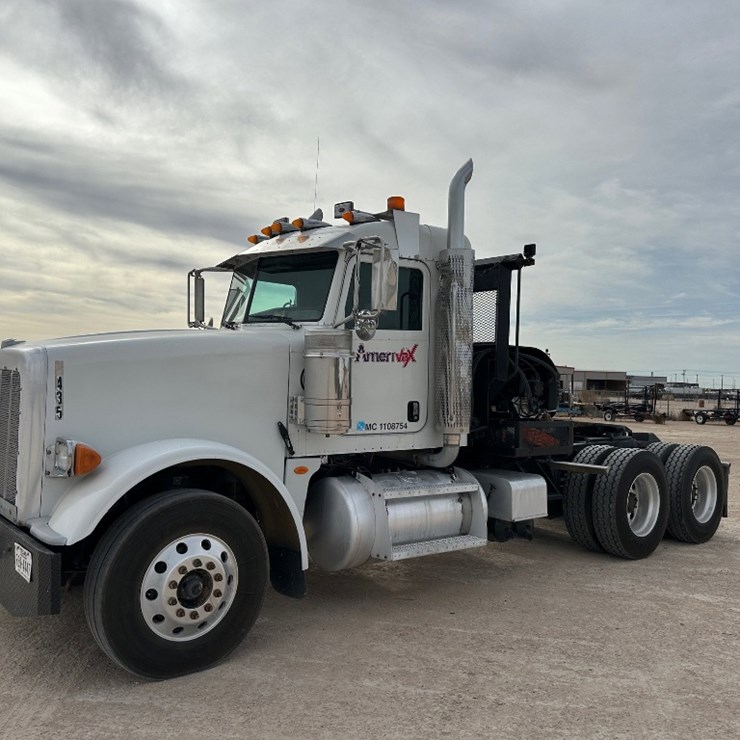 2013 PETERBILT 367