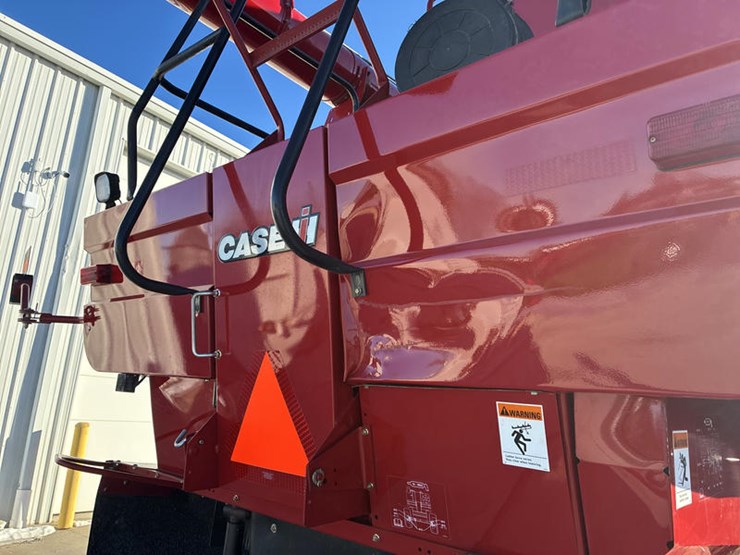 2008-case-ih-2588-image-17