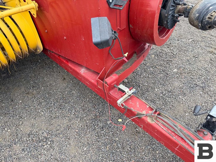 2010-new-holland-bc5080-image-11