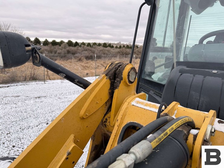 2013-caterpillar-906-image-18