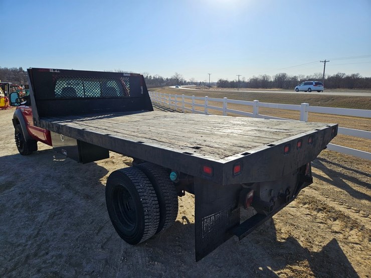 2005-ford-f550-image-13