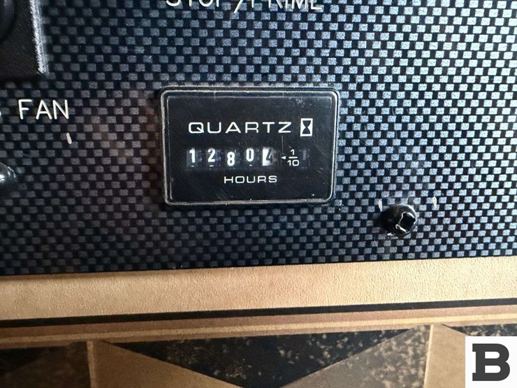 2006-raptor-3712ts-travel-trailer-image-46