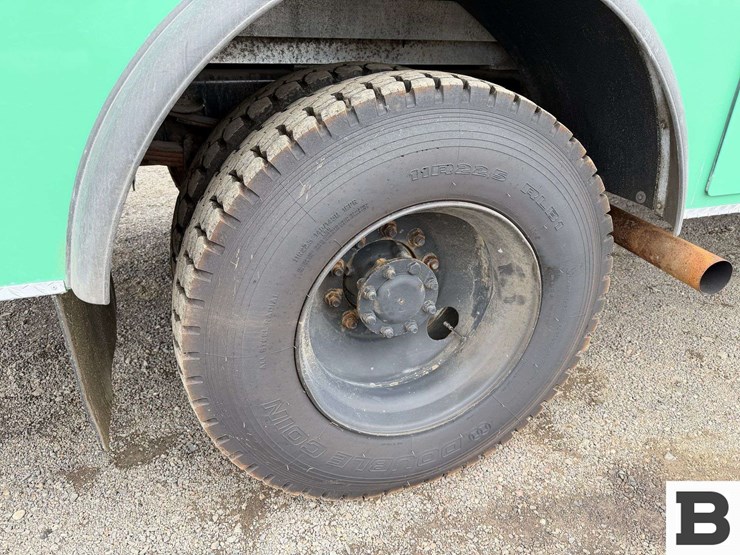 2005-international-7400-image-31