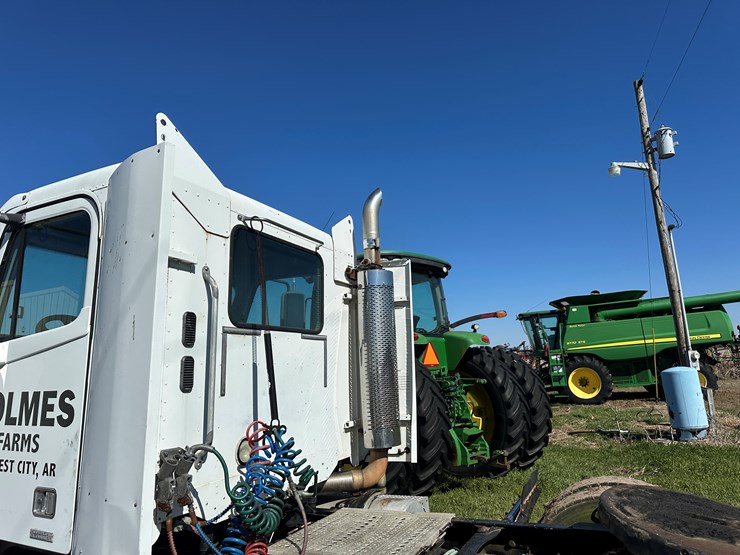 #40057-•-2001-freightliner-century-classic-s/t-t/a-daycab-truck-tractor-1fujbbbg41lh91794-image-25