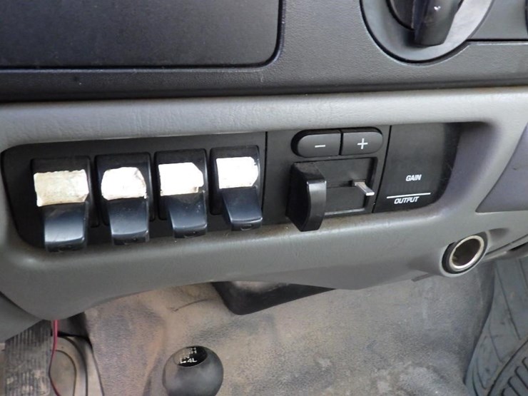 2007-ford-f550-image-21