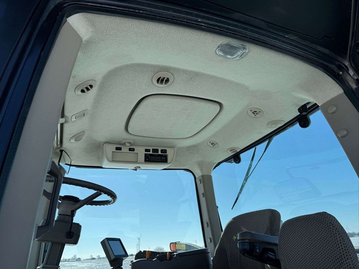 2012-john-deere-8310r-image-81