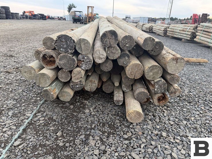 ..-wooden-posts-image-4