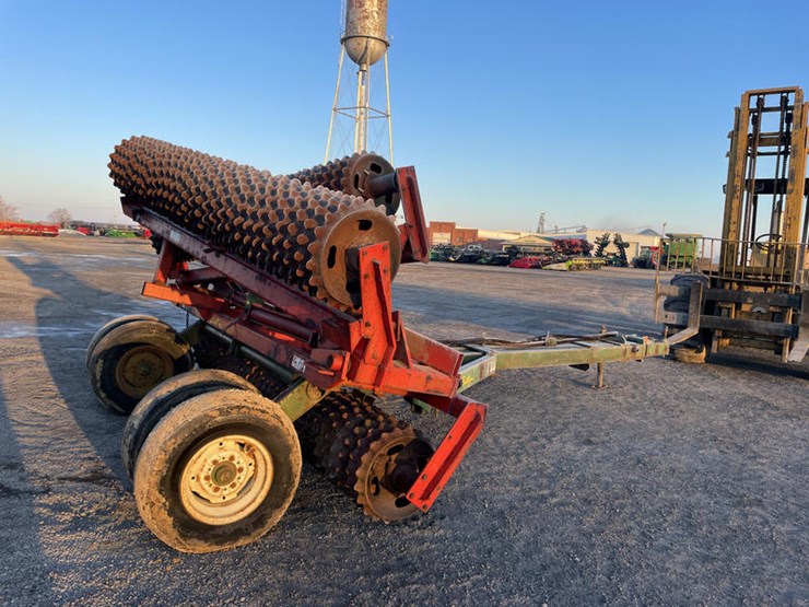 #5111-•-brillion-x-fold-packer-image-14