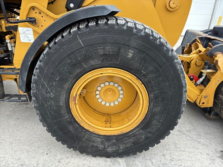 2021-caterpillar-926m-image-58