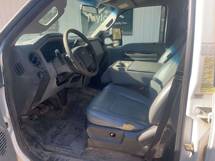 2016-ford-f350-image-19