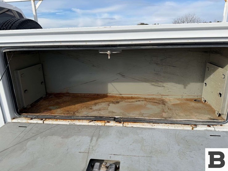 2008-ford-f350-image-25