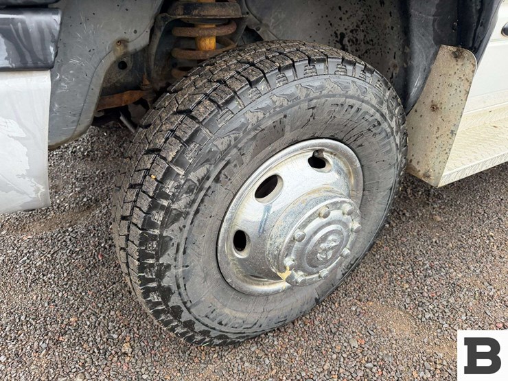 2001-dodge-ram-3500-image-9