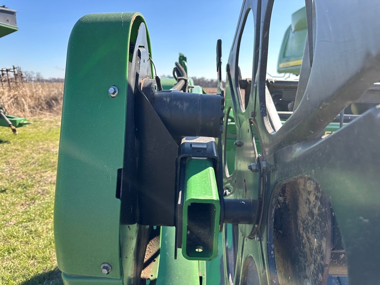 john-deere-630d-image-46